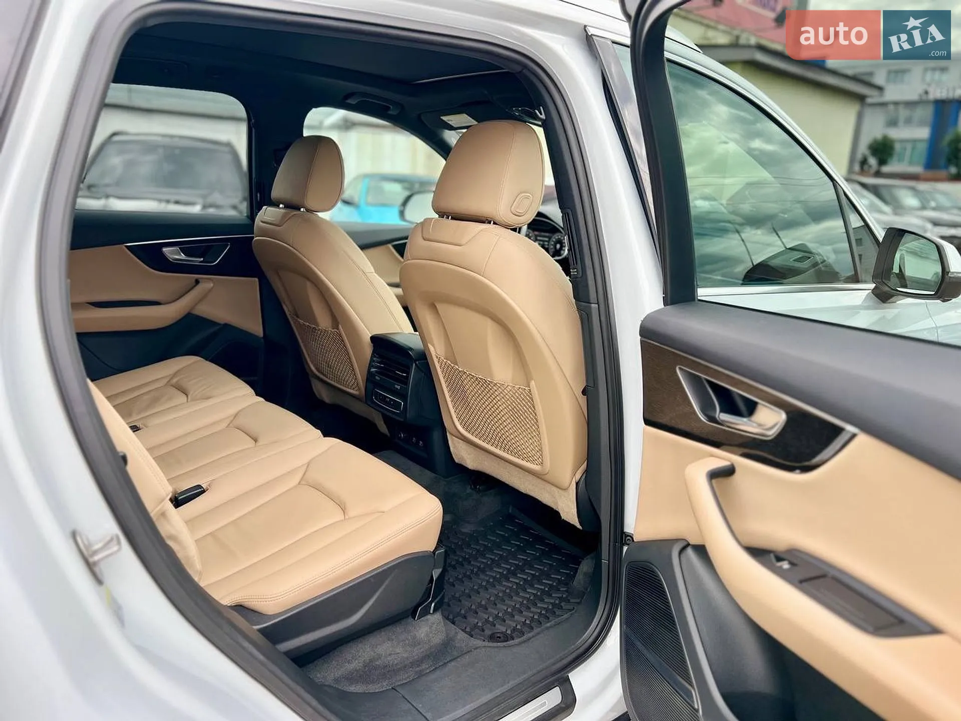 2020 Audi Q7 - мініатюра 18
