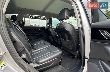 Внедорожник / Кроссовер Audi Q7 2015 в Киеве