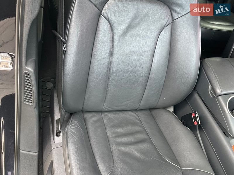 Позашляховик / Кросовер Audi Q7 2014 в Києві