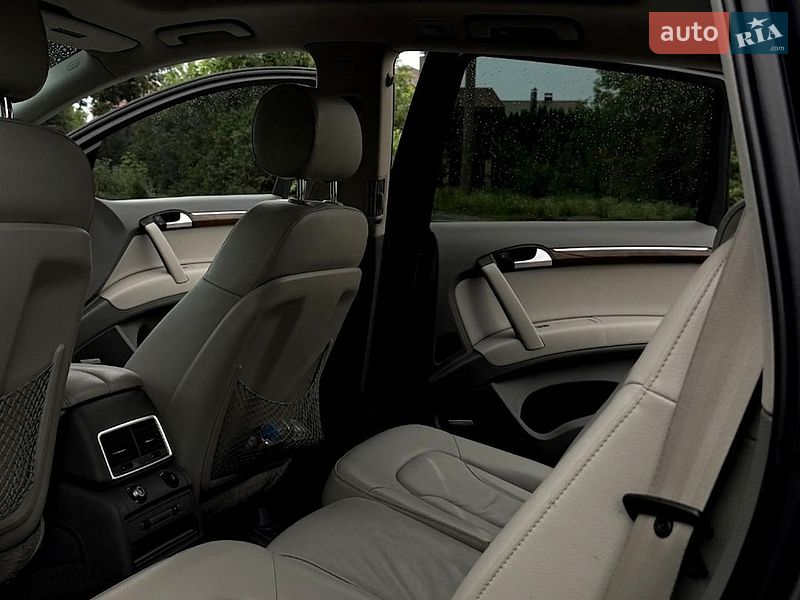 Внедорожник / Кроссовер Audi Q7 2012 в Хмельницком