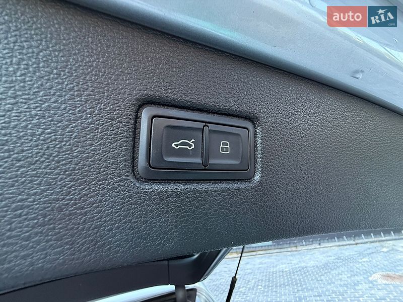 Внедорожник / Кроссовер Audi Q7 2016 в Полтаве