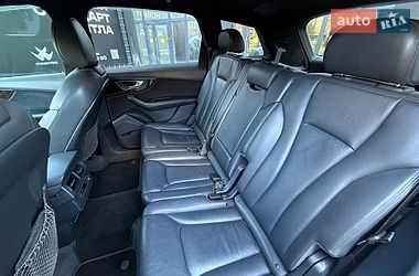 Внедорожник / Кроссовер Audi Q7 2016 в Полтаве