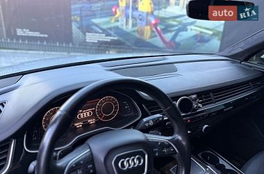 Внедорожник / Кроссовер Audi Q7 2016 в Полтаве