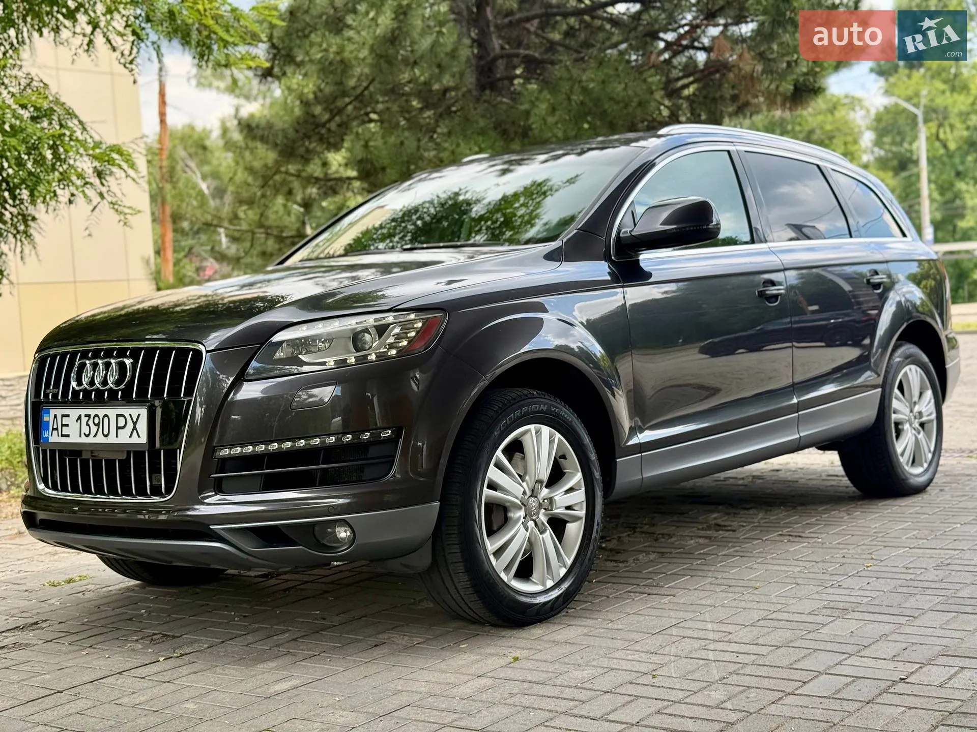 2010 Audi Q7 - мініатюра 2