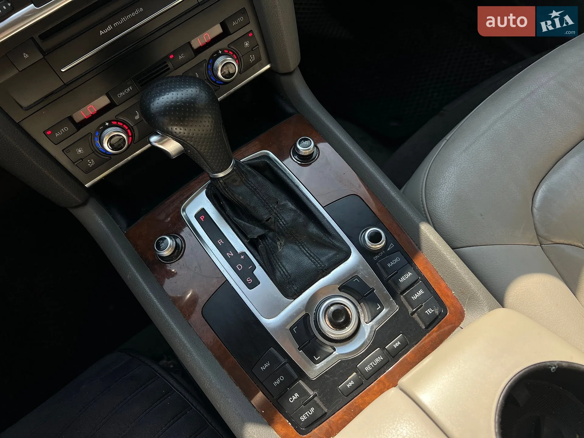 2010 Audi Q7 - мініатюра 18