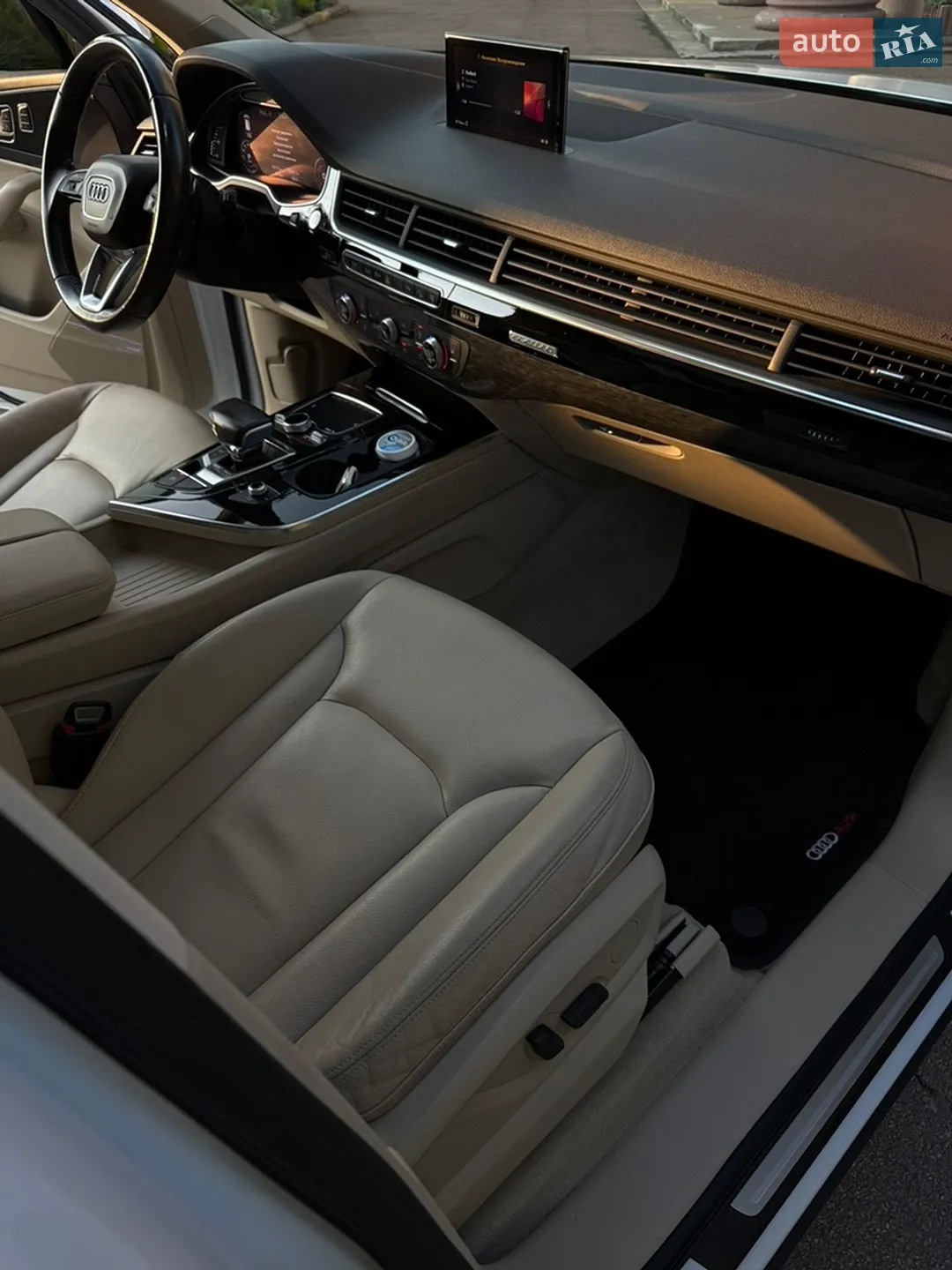 2016 Audi Q7 - мініатюра 23