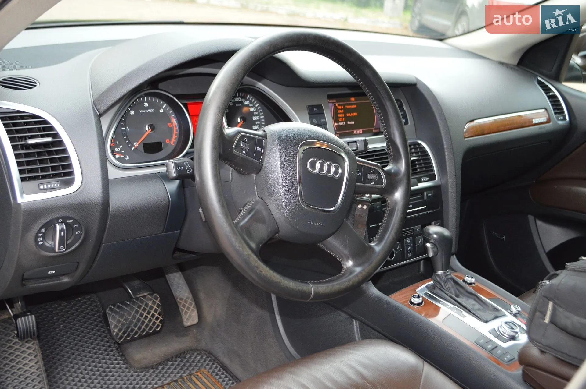 2010 Audi Q7 - мініатюра 16