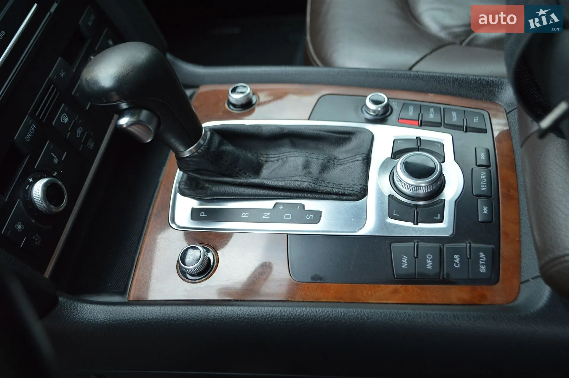 2010 Audi Q7 - мініатюра 22