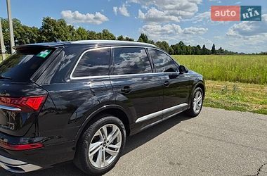 Внедорожник / Кроссовер Audi Q7 2022 в Киеве