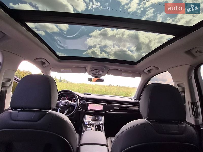 Внедорожник / Кроссовер Audi Q7 2022 в Киеве