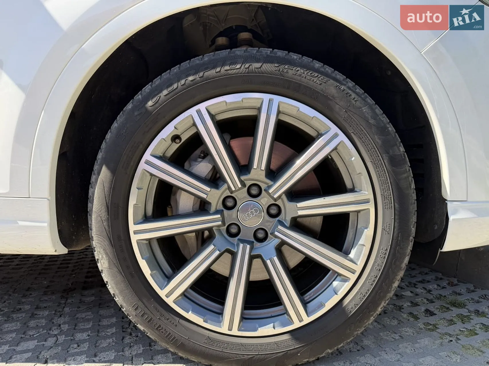 Audi Q7 2018 VIN WA1VAAF72JD038878 фото оголошення 17 з 53
