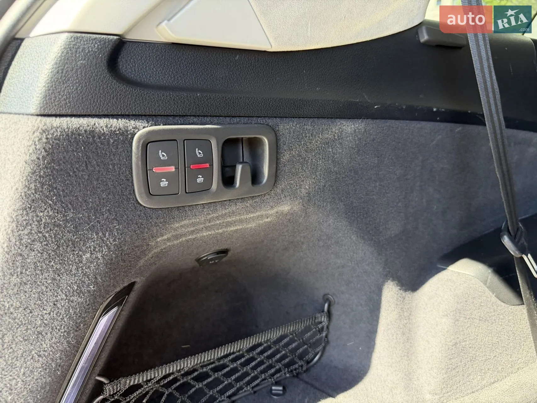 Audi Q7 2018 VIN WA1VAAF72JD038878 фото оголошення 26 з 53