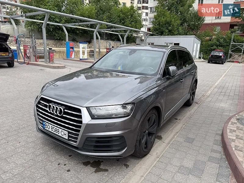 Audi Q7