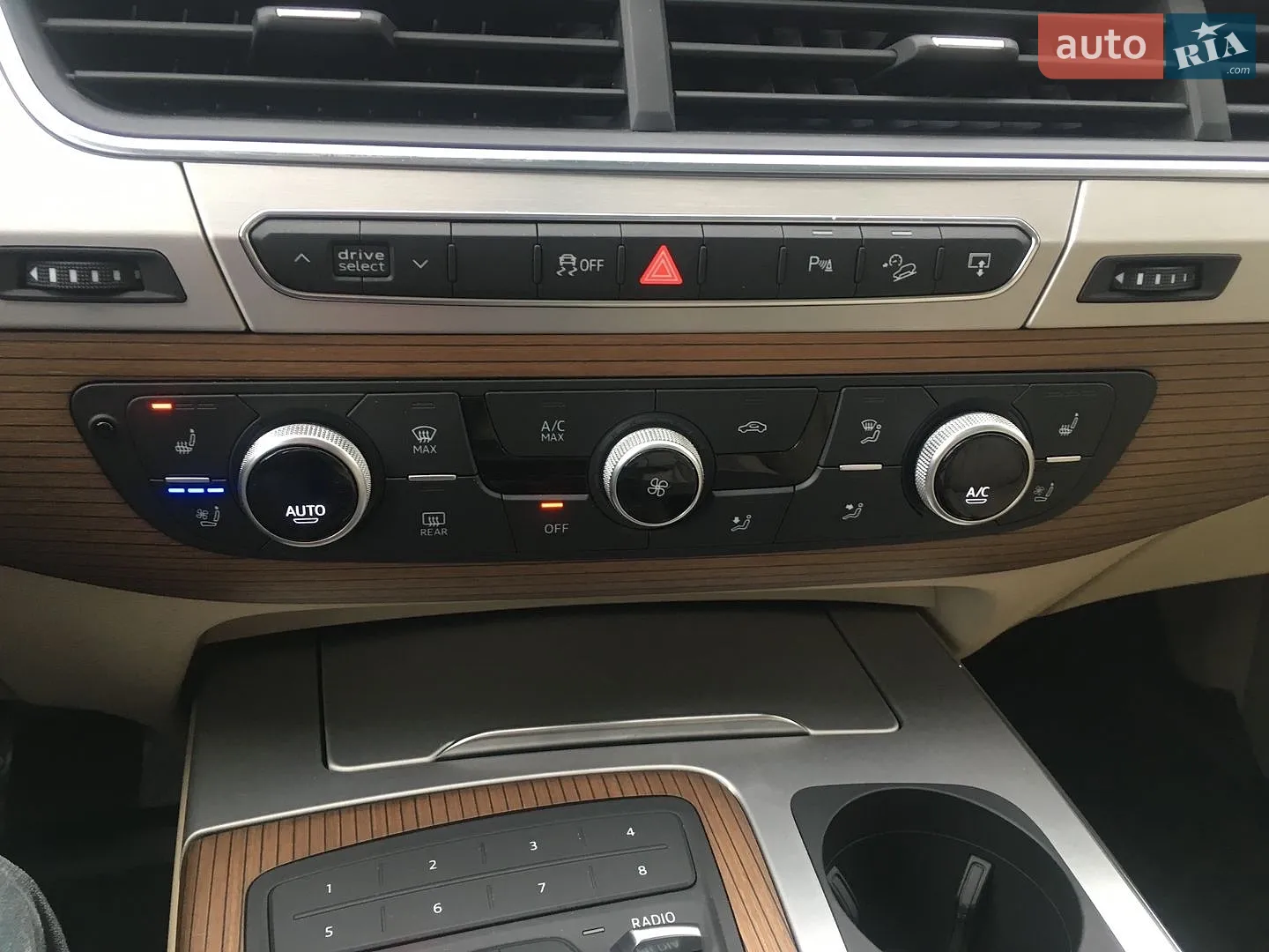 2016 Audi Q7 - мініатюра 6