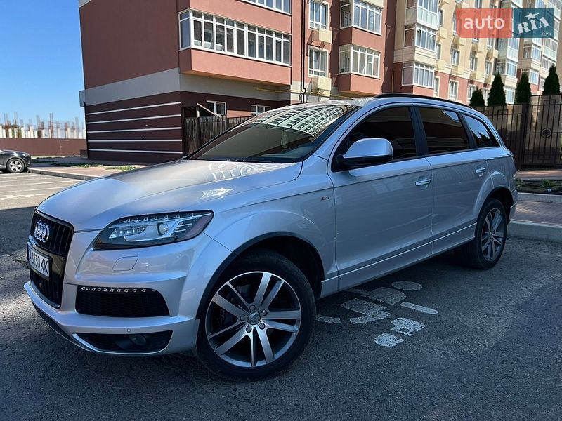 Позашляховик / Кросовер Audi Q7 2012 в Умані