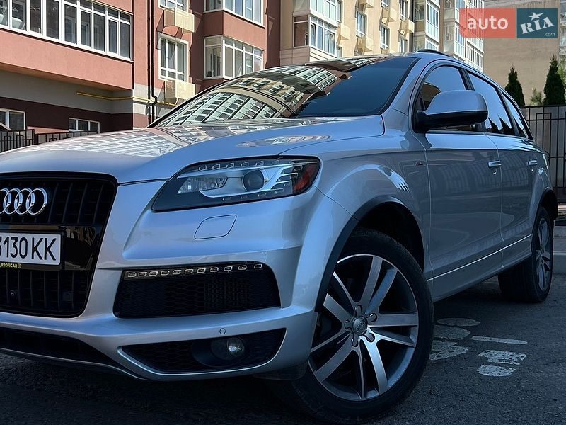Позашляховик / Кросовер Audi Q7 2012 в Умані