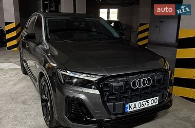 Позашляховик / Кросовер Audi Q7 2020 в Києві