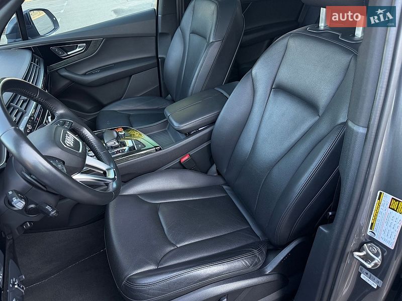 Позашляховик / Кросовер Audi Q7 2017 в Києві