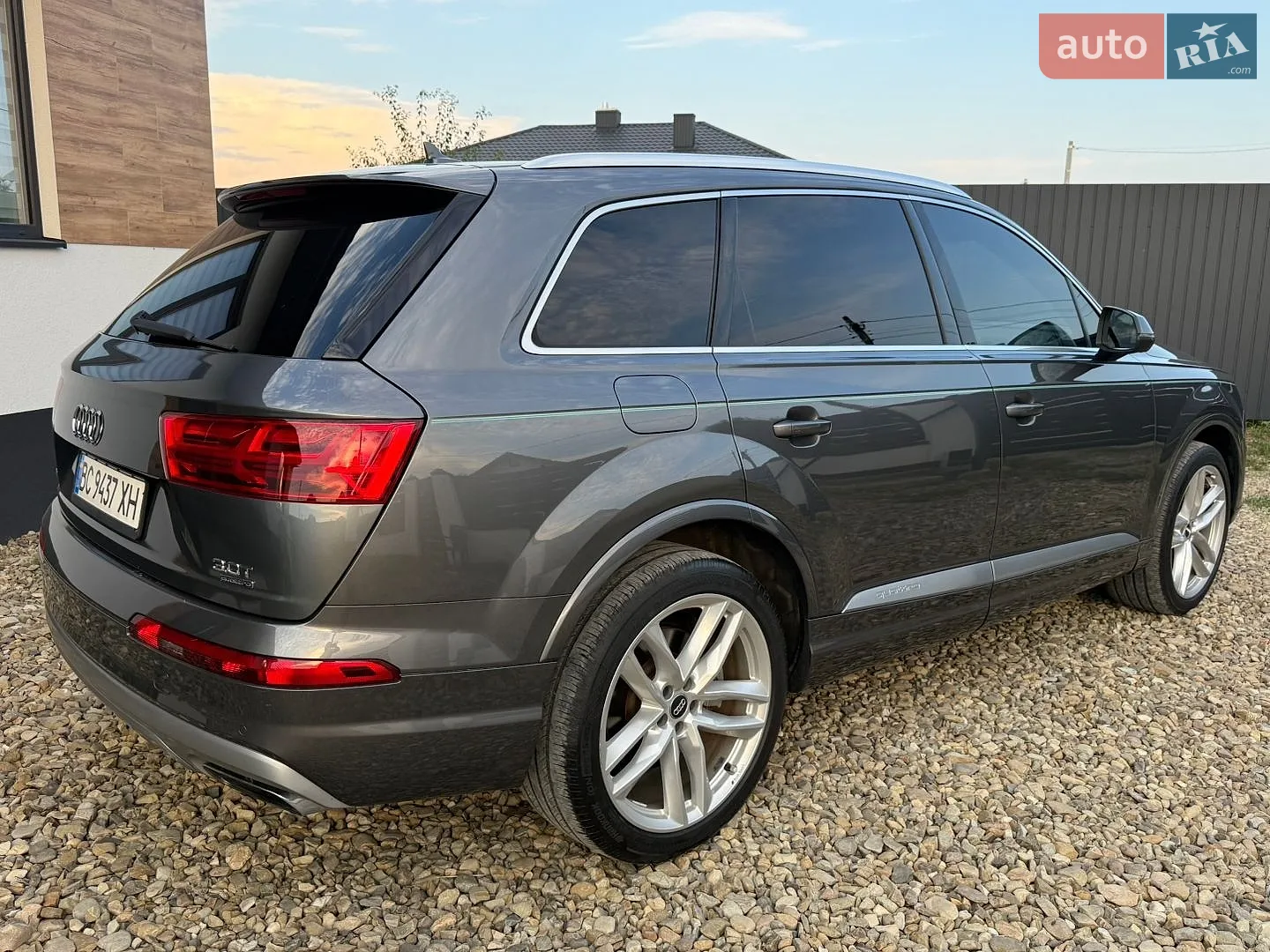 Audi Q7 2018 VIN WA1VAAF77JD032140 фото оголошення 14 з 117