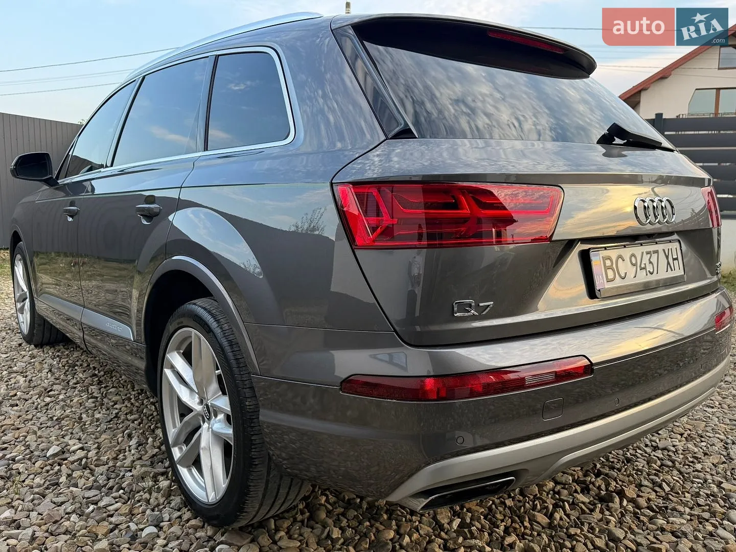 Audi Q7 2018 VIN WA1VAAF77JD032140 фото оголошення 24 з 117