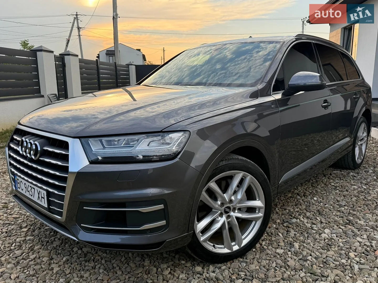 Audi Q7 2018 VIN WA1VAAF77JD032140 фото оголошення 28 з 117