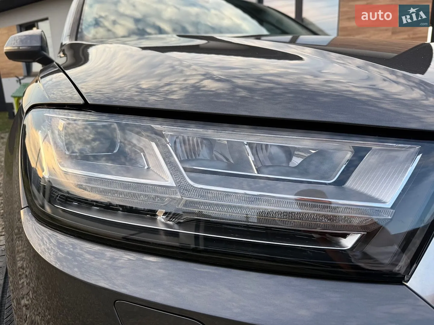 Audi Q7 2018 VIN WA1VAAF77JD032140 фото оголошення 37 з 117