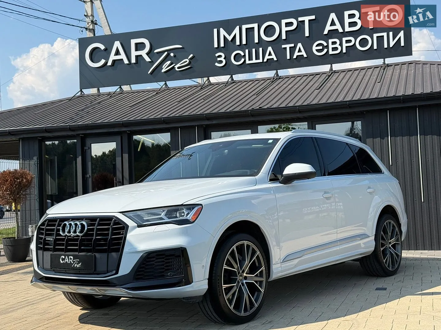 2020 Audi Q7 - фото 1