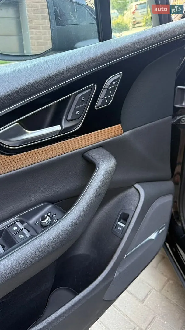 2016 Audi Q7 - мініатюра 16