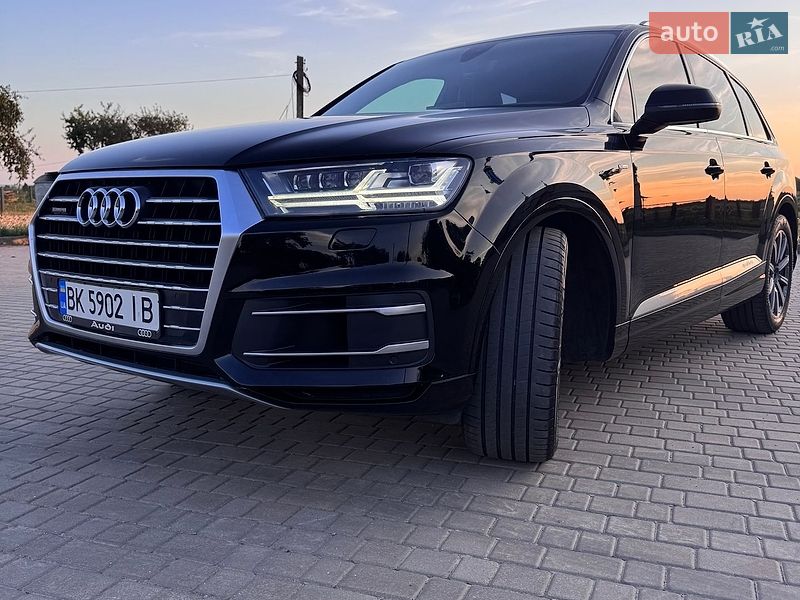 Audi Q7 2016