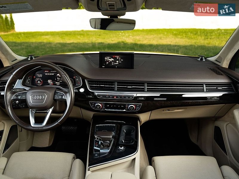 Позашляховик / Кросовер Audi Q7 2019 в Луцьку