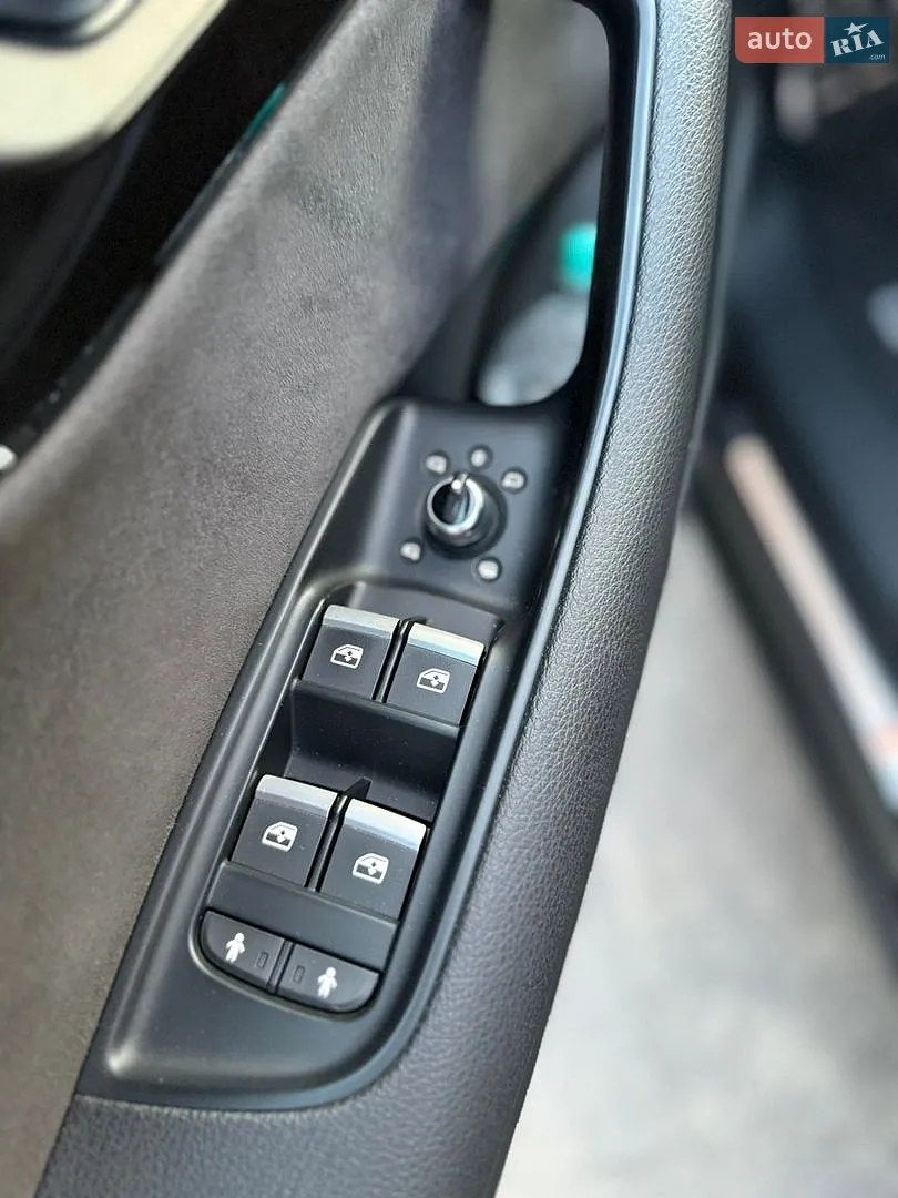 2016 Audi Q7 - мініатюра 32