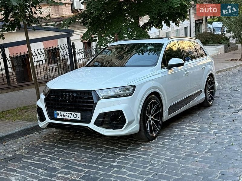 Позашляховик / Кросовер Audi Q7 2018 в Бучі