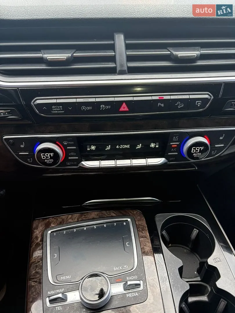 2017 Audi Q7 - мініатюра 10