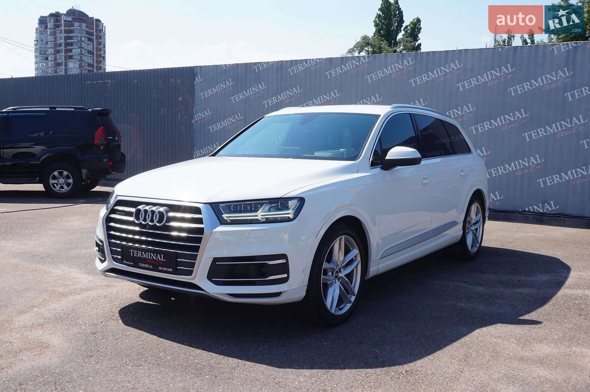 2017 Audi Q7 - мініатюра 2