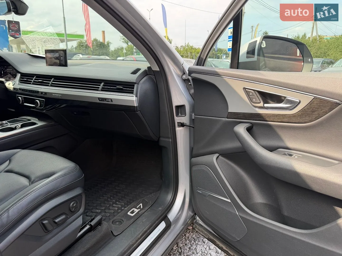 2019 Audi Q7 - мініатюра 26