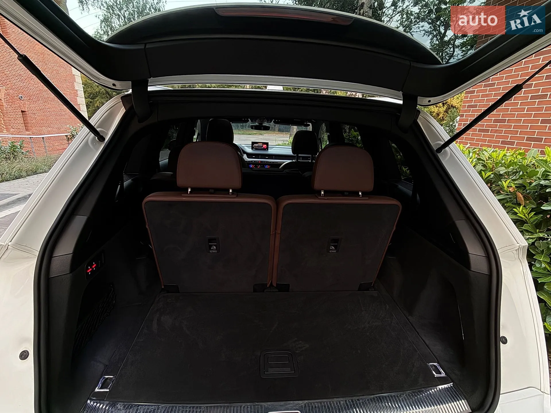 2017 Audi Q7 - мініатюра 12