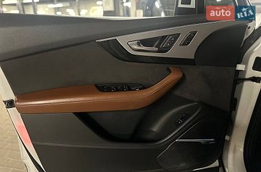 Позашляховик / Кросовер Audi Q7 2015 в Києві