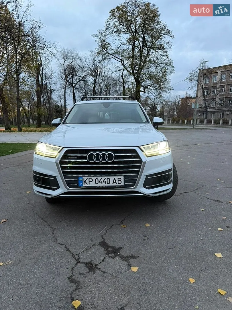 2018 Audi Q7 - фото 1