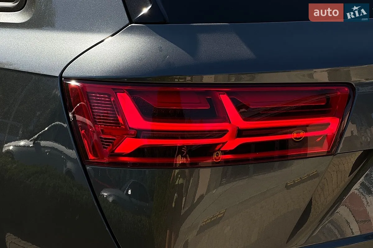2015 Audi Q7 - мініатюра 9