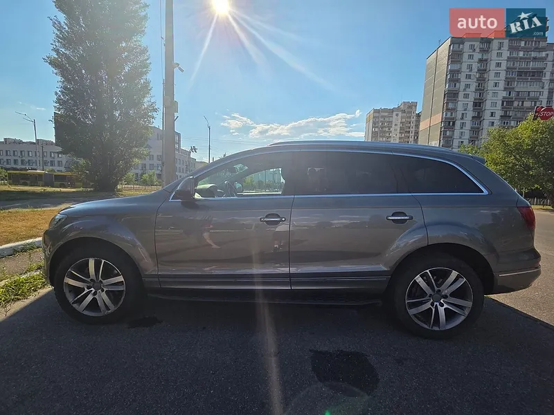 Audi Q7 2011