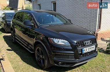 Позашляховик / Кросовер Audi Q7 2015 в Києві