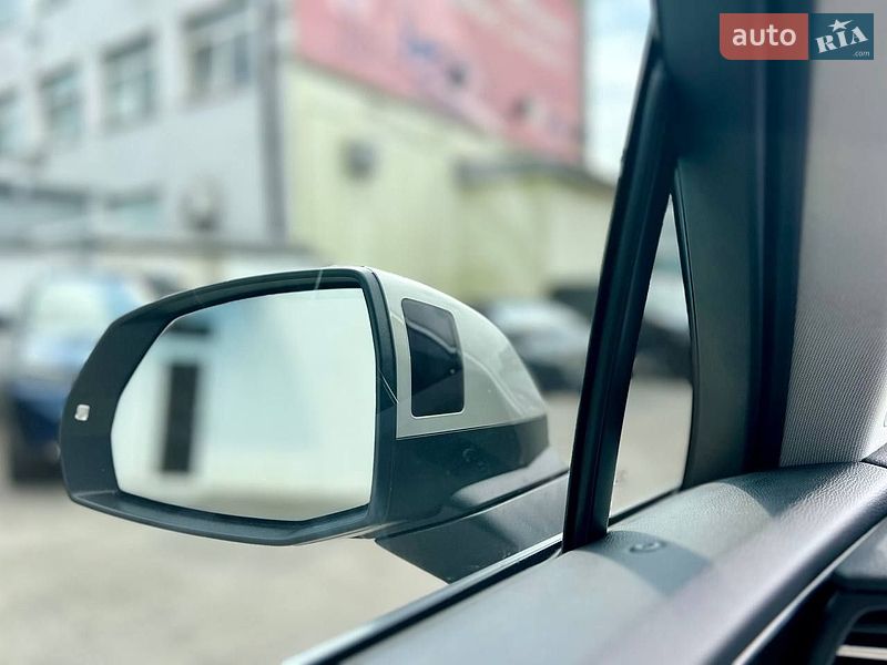 Внедорожник / Кроссовер Audi Q7 2021 в Киеве
