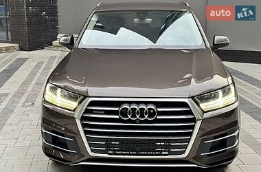 Позашляховик / Кросовер Audi Q7 2015 в Тернополі