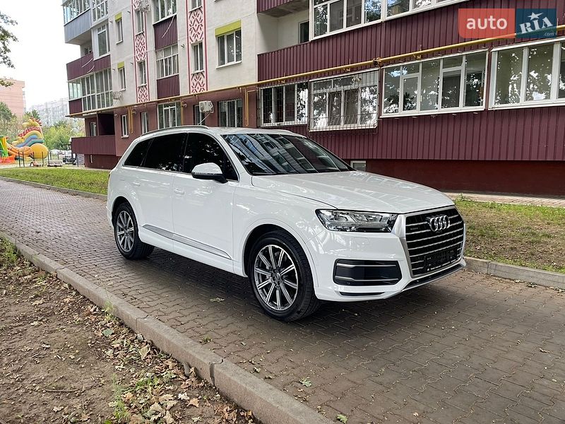 Внедорожник / Кроссовер Audi Q7 2017 в Полтаве