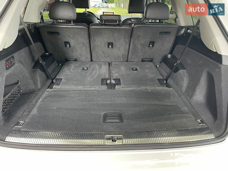 Внедорожник / Кроссовер Audi Q7 2017 в Полтаве
