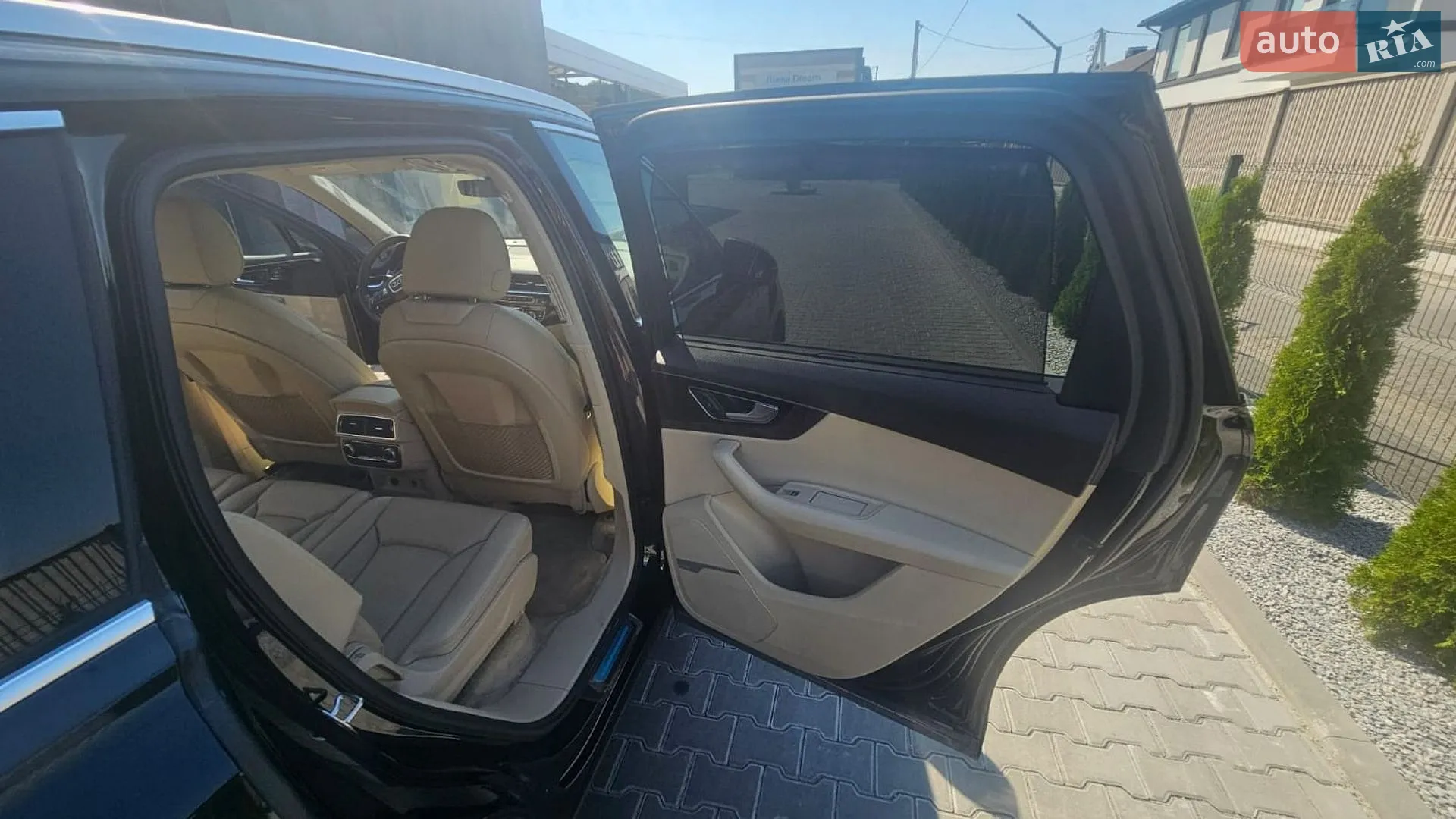 Audi Q7 2018 VIN WA1LAAF79KD009967 фото оголошення 14 з 43