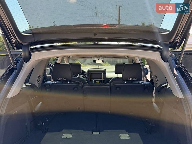 Позашляховик / Кросовер Audi Q7 2011 в Чернівцях