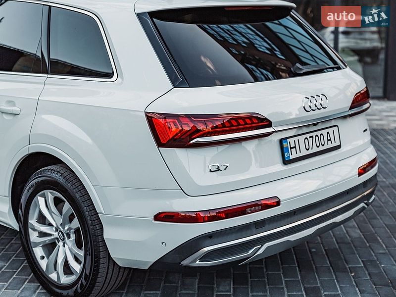 Позашляховик / Кросовер Audi Q7 2019 в Полтаві фото 18 Позашляховик / Кросовер Audi Q7 2019 в Полтаві