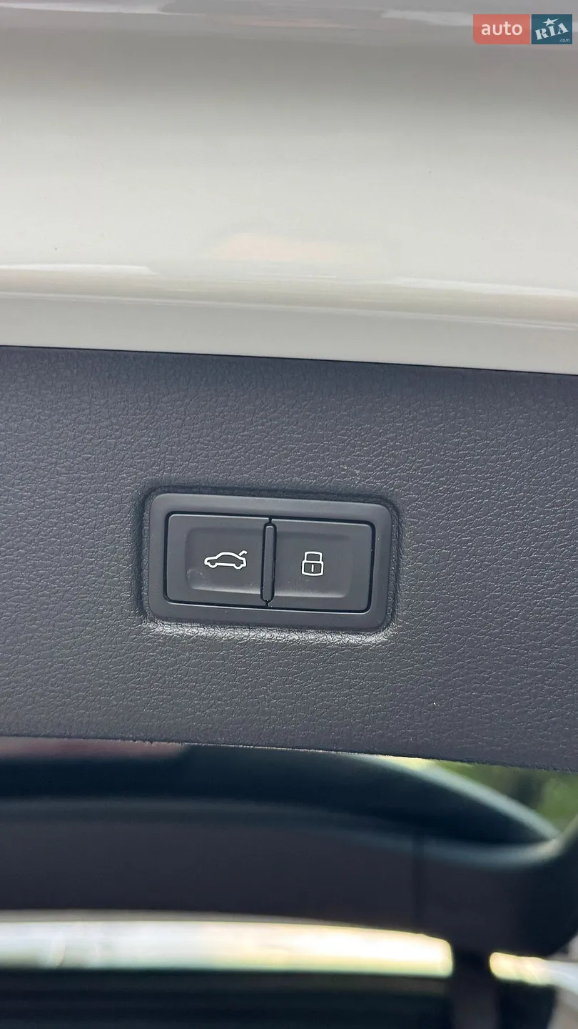 2016 Audi Q7 - мініатюра 18