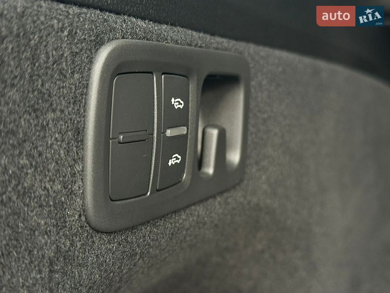 Внедорожник / Кроссовер Audi Q7 2025 в Киеве фото 44 Внедорожник / Кроссовер Audi Q7 2025 в Киеве